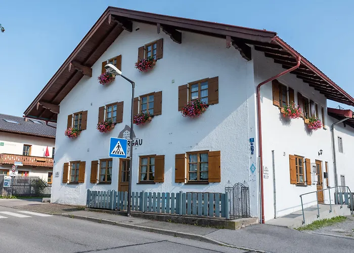 Ammergau Lodge